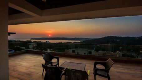 Know why this villa by the Mandovi river beckons you.