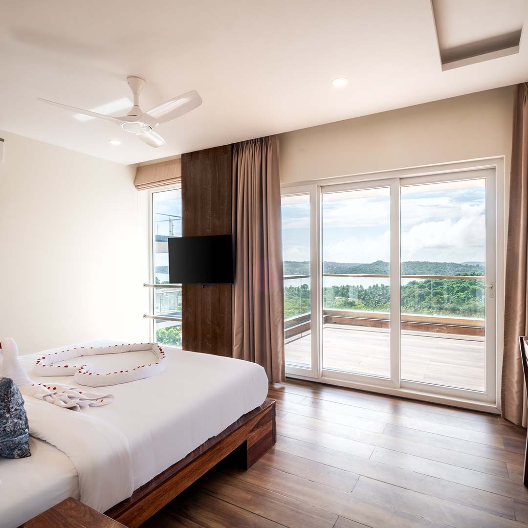 Mandovi Bay View Room