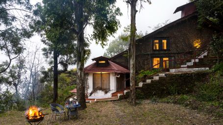 Experience the heritage and culture of Nainital at Bungalow Jeolikote
