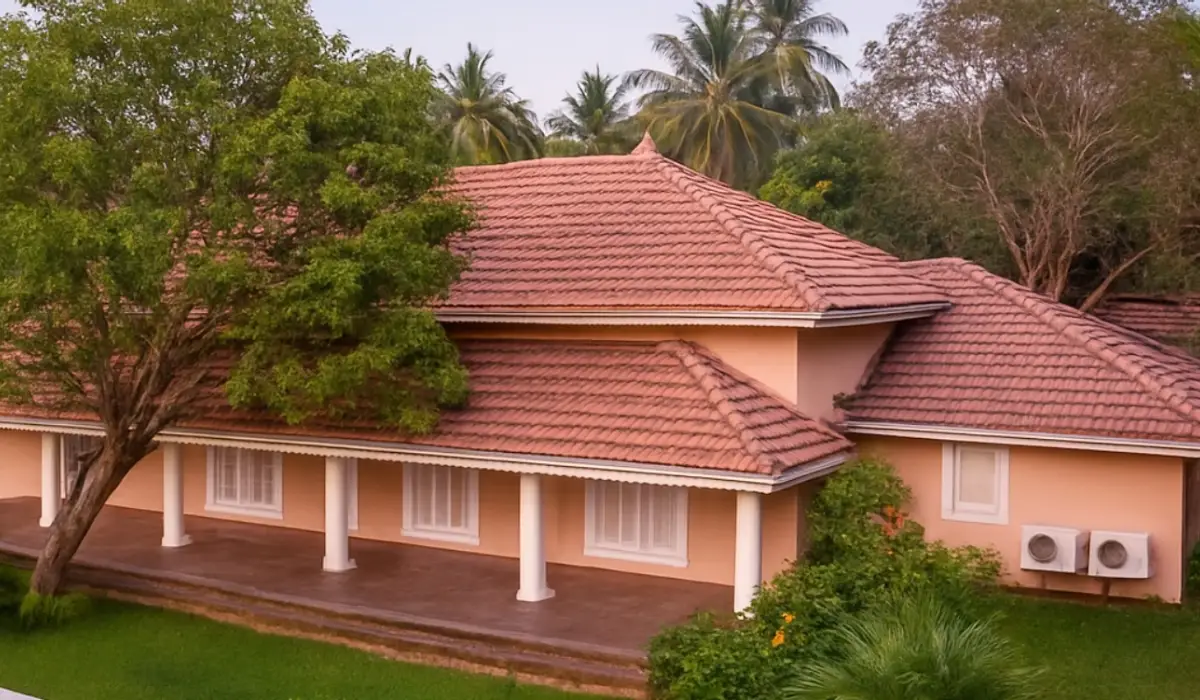 Panjim in the Rains Is a Portuguese Film Set, and You Can Watch It From a Villa Panjim in the Rains Is a Portuguese Film Set, and You Can Watch It From a Villa